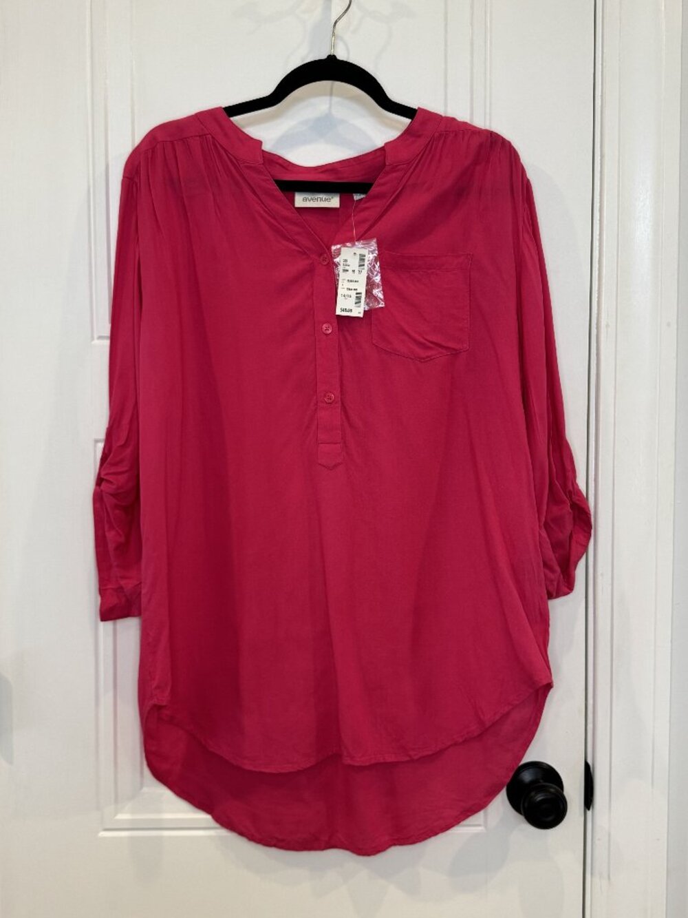 NWT Avenue Pink 3/4 Roll Tab Sleeve Tunic Top V-Neck Blouse Work Casual